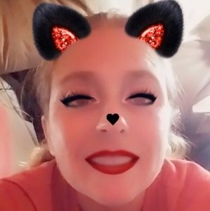 Meet your Posher, Natasha